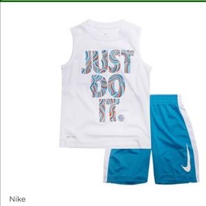 🔹NWT Nike Performance 2PC muscle tee and shorts set ,